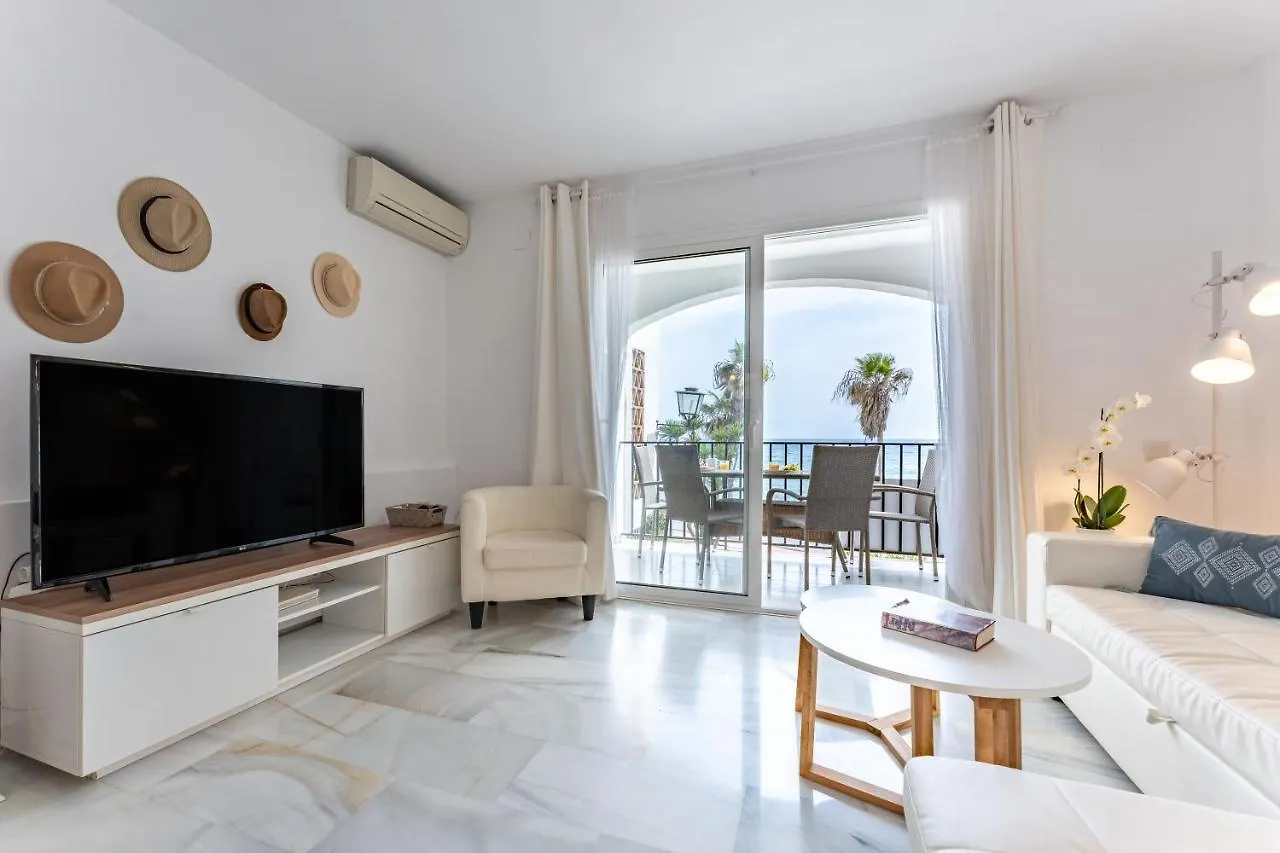 Apartment Sea Front Beach House Micaela I Marbella